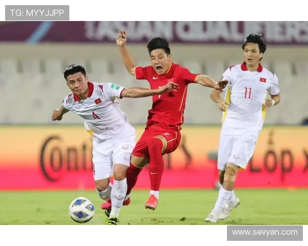 中国足球队备战世界杯预选赛 强化训练提升球队凝聚力力争突破小组赛难关 中国足球队备战世界杯预选赛 强化训练提升球队凝聚力力争突破小组赛难关