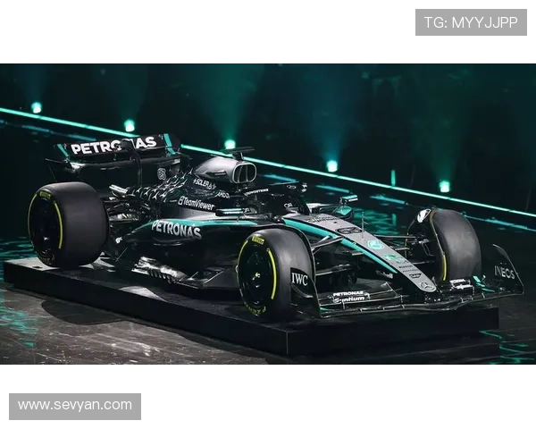 F1赛季即将开启 多支车队亮相新车及最新技术创新 F1赛季即将开启 多支车队亮相新车及最新技术创新