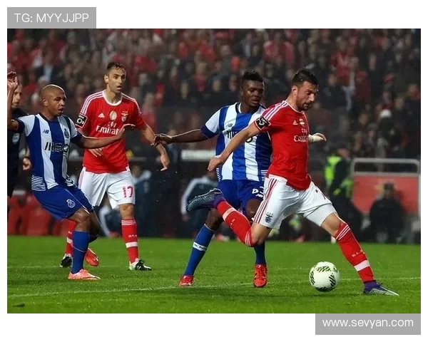 博洛尼亚俱乐部历史辉煌与未来展望:足球文化与球队发展的深度分析 博洛尼亚俱乐部历史辉煌与未来展望:足球文化与球队发展的深度分析