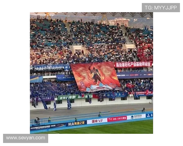 国家队新星爆发引领逆转胜利激发球迷无限热情点燃赛场激情之光时 国家队新星爆发引领逆转胜利激发球迷无限热情点燃赛场激情之光时