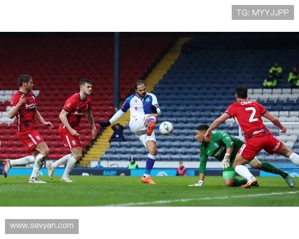 布莱克浦足球俱乐部宣布新赛季目标及阵容调整计划 布莱克浦足球俱乐部宣布新赛季目标及阵容调整计划